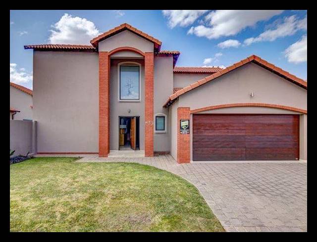 4 BEDROOM TOWNHOUSE FOR SALE IN BARTLETT